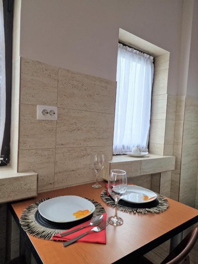 Laroka House Arty And Cosy Studio Universitate Center Bukarest Exterior foto